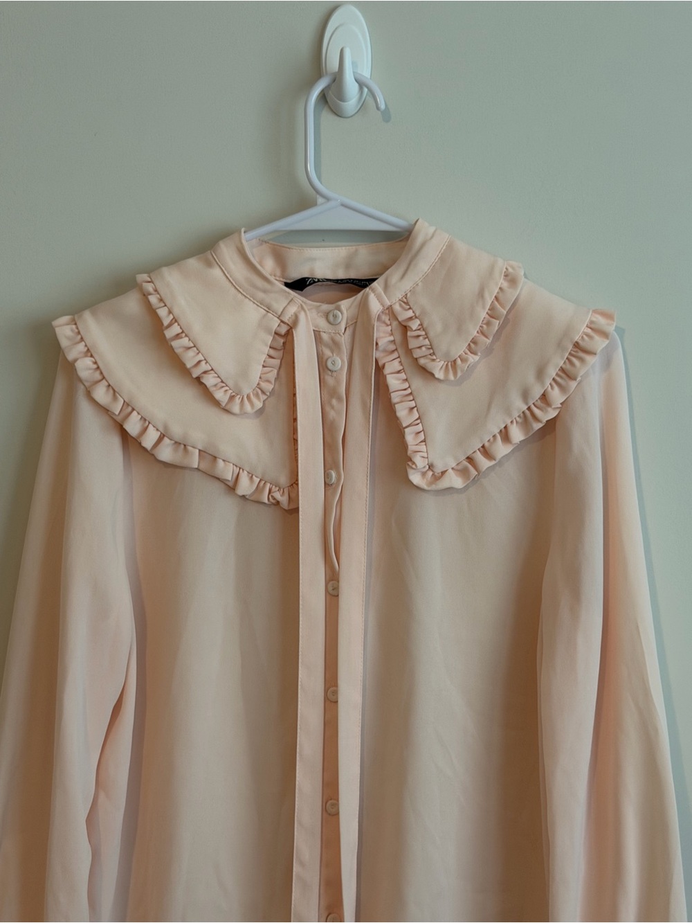 Zara Ruffled Collared Shirt Chalk Pink Button Up Blouse Size Small - Picture 4 of 9